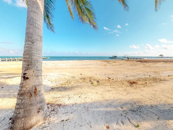 Ambergris Caye Home 1008261