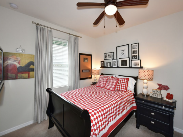 Sarasota Town Home Pool, Amenities & Style