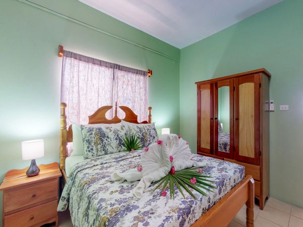 Ambergris Caye Home 1008273