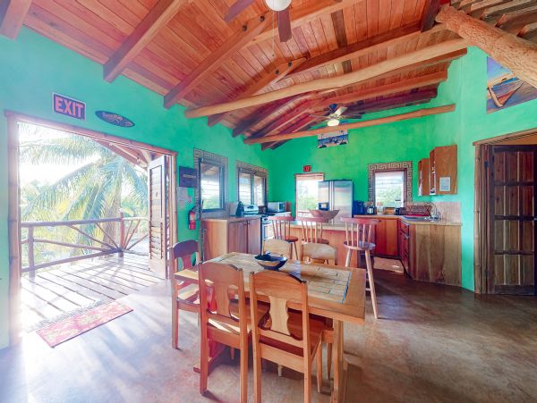 Ambergris Caye Home 1008275