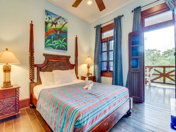 Ambergris Caye Home 1008277