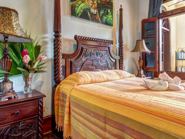 Ambergris Caye Home 1008285