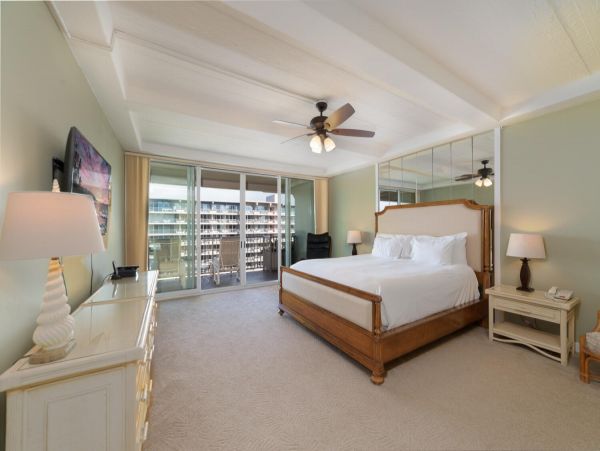 Beautiful Kaanapali Vacation Condo Beachfront With Pool