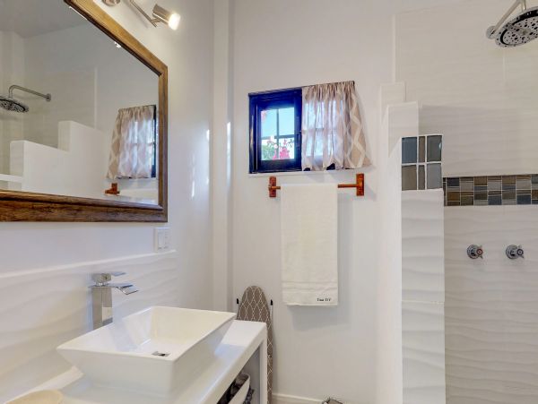 Ambergris Caye Home 1008290