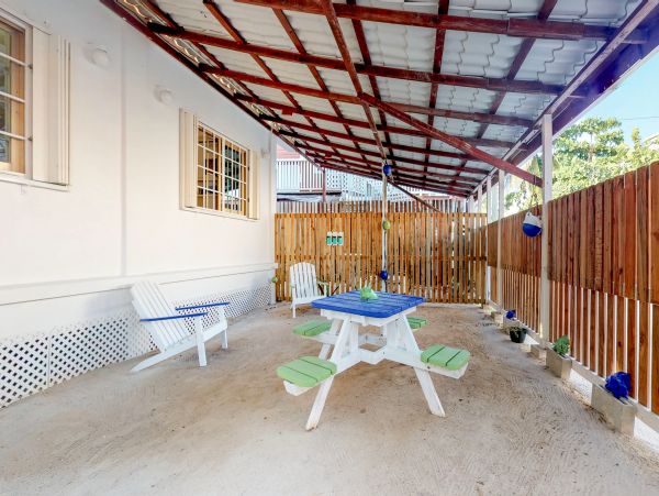 Ambergris Caye Home 1008290