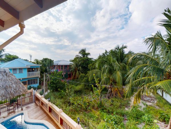 Ambergris Caye Home 1008294
