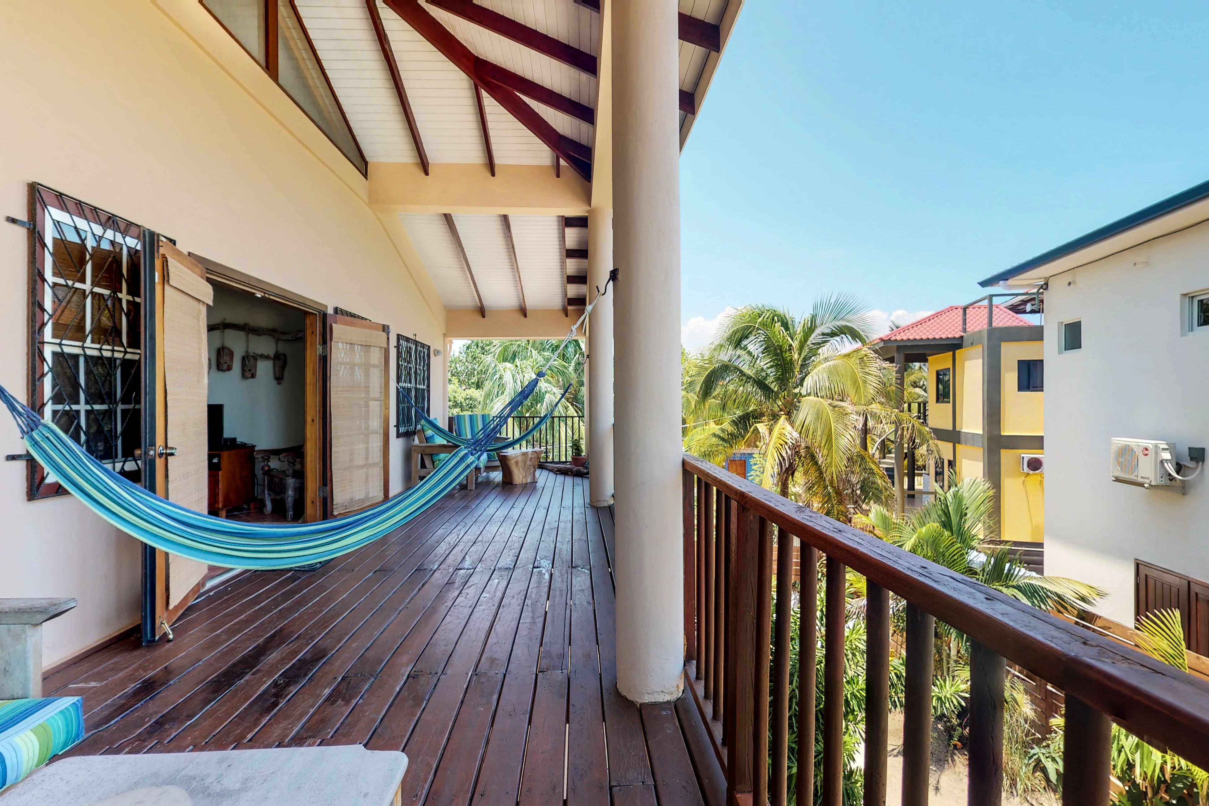 Ambergris Caye Home 1008294