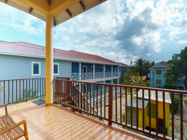Ambergris Caye Home 1008294