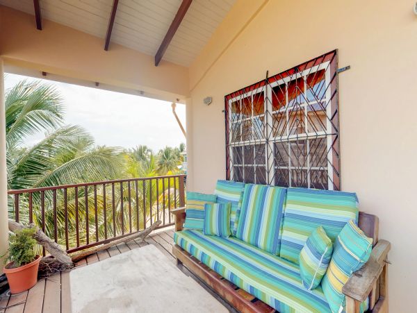 Ambergris Caye Home 1008294