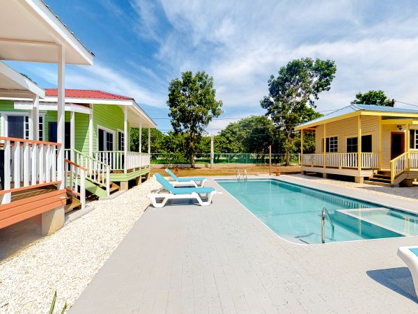Ambergris Caye Home 1008300