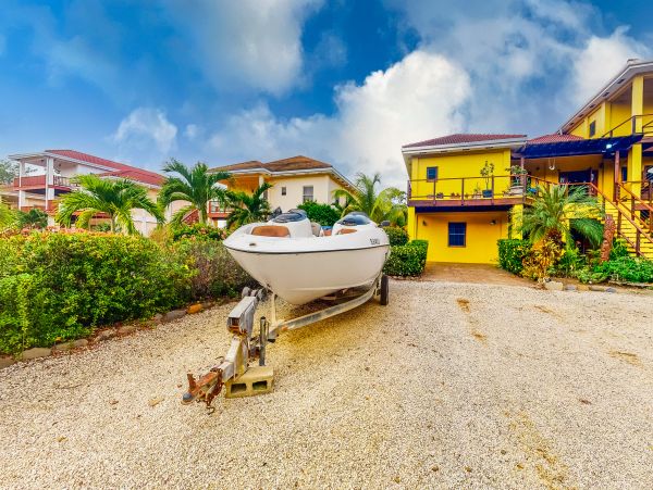 Ambergris Caye Home 1008301
