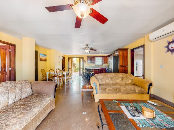 Ambergris Caye Home 1008302