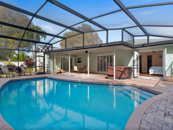 Beautiful Bradenton Vacation Home with Private Pool Sleeps 6