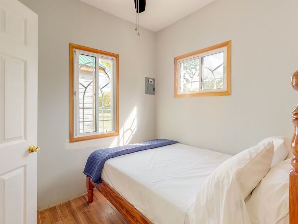 Ambergris Caye Home 1008305