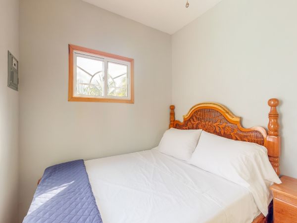 Ambergris Caye Home 1008305