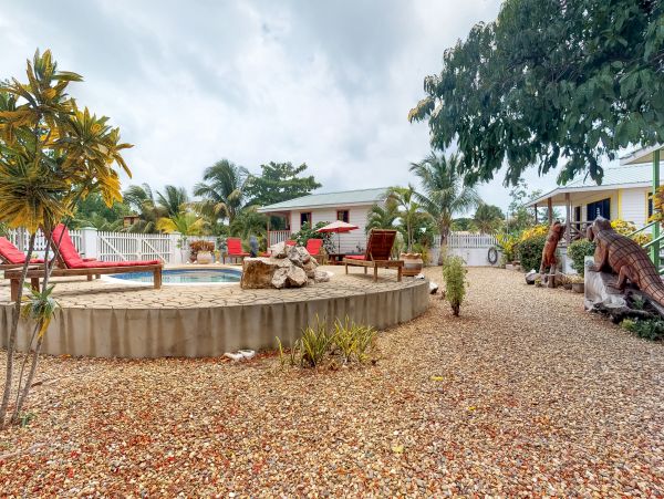 Ambergris Caye Home 1008307