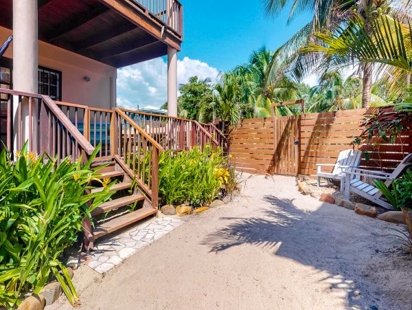 Ambergris Caye Home 1008310
