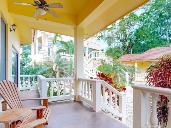 Ambergris Caye Home 1008316
