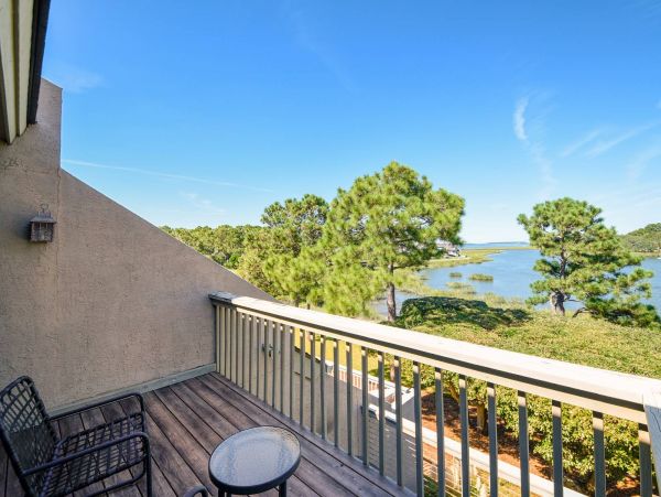 Beautiful Hilton Head Vacation Home Four Bedrooms Sleeps 10