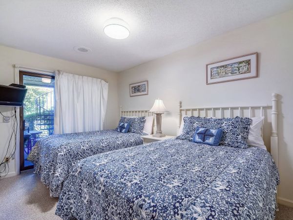 Beautiful Hilton Head Vacation Home Four Bedrooms Sleeps 10