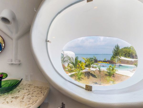 Ambergris Caye Home 1008320