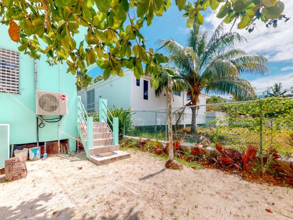 Ambergris Caye Home 1008321