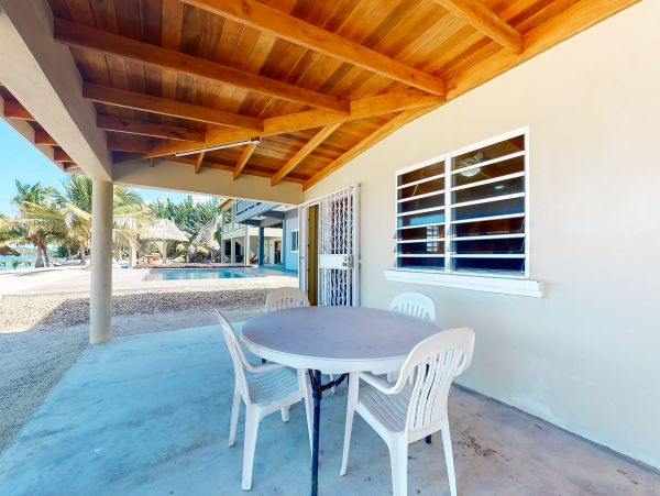 Ambergris Caye Home 1008323