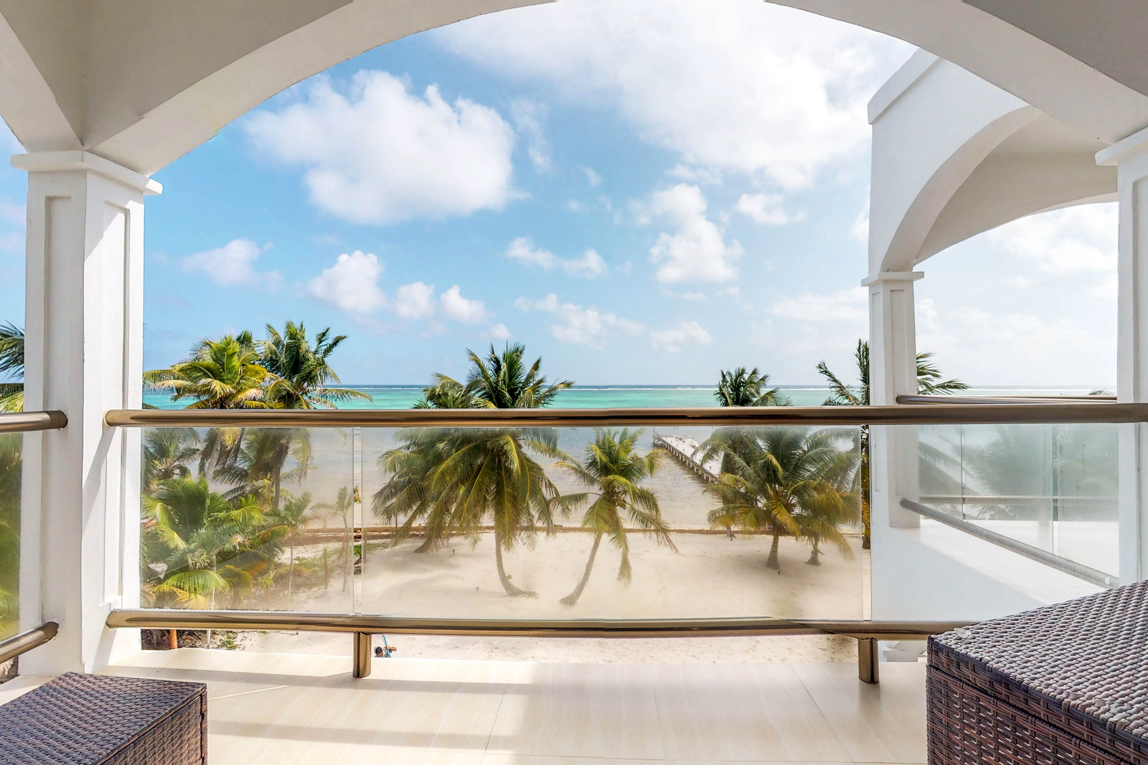 Ambergris Caye Home 1008324