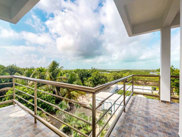 Ambergris Caye Home 1008324