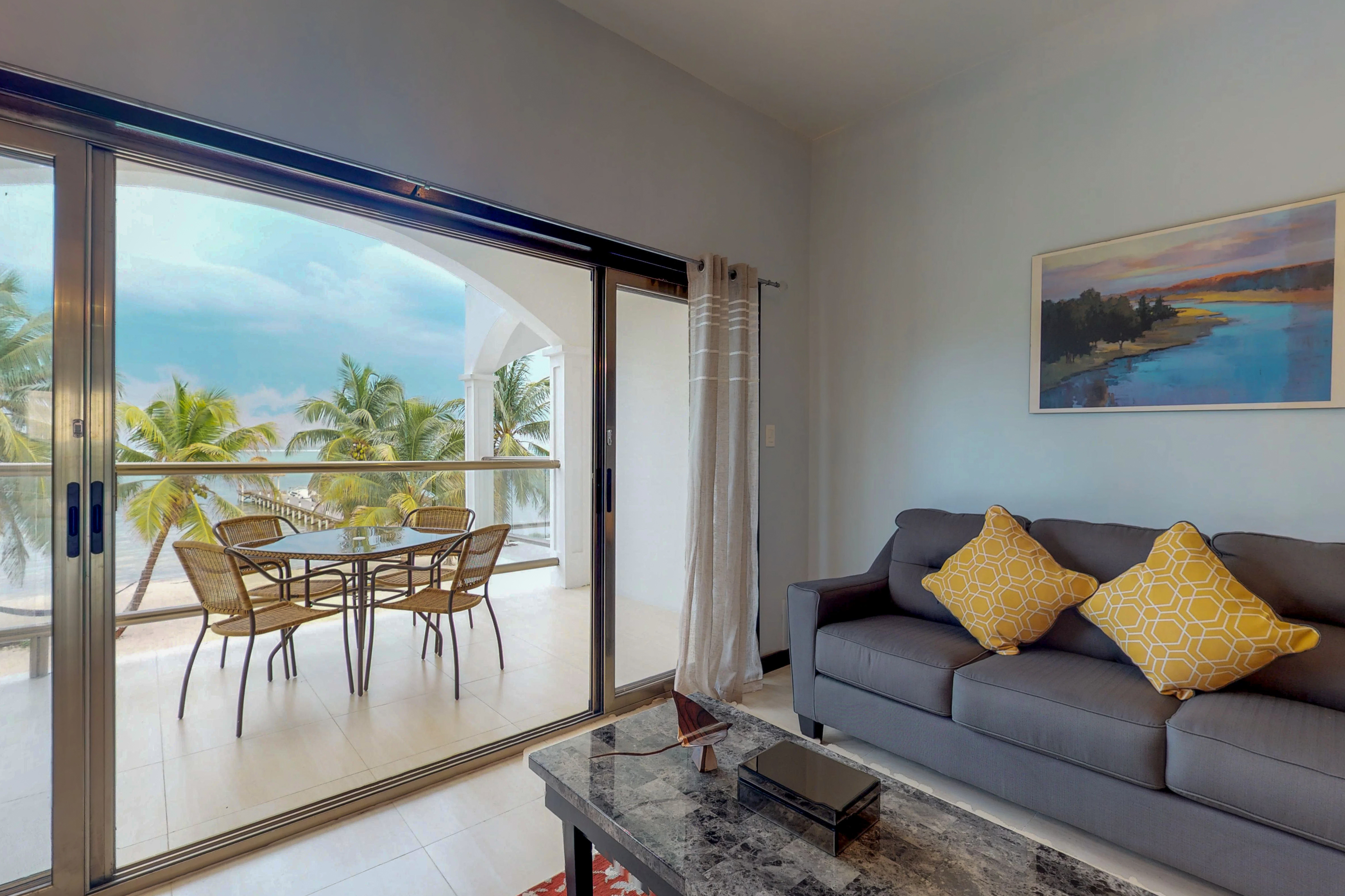 Ambergris Caye Home 1008327