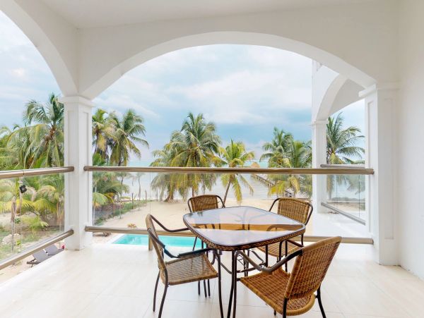 Ambergris Caye Home 1008327