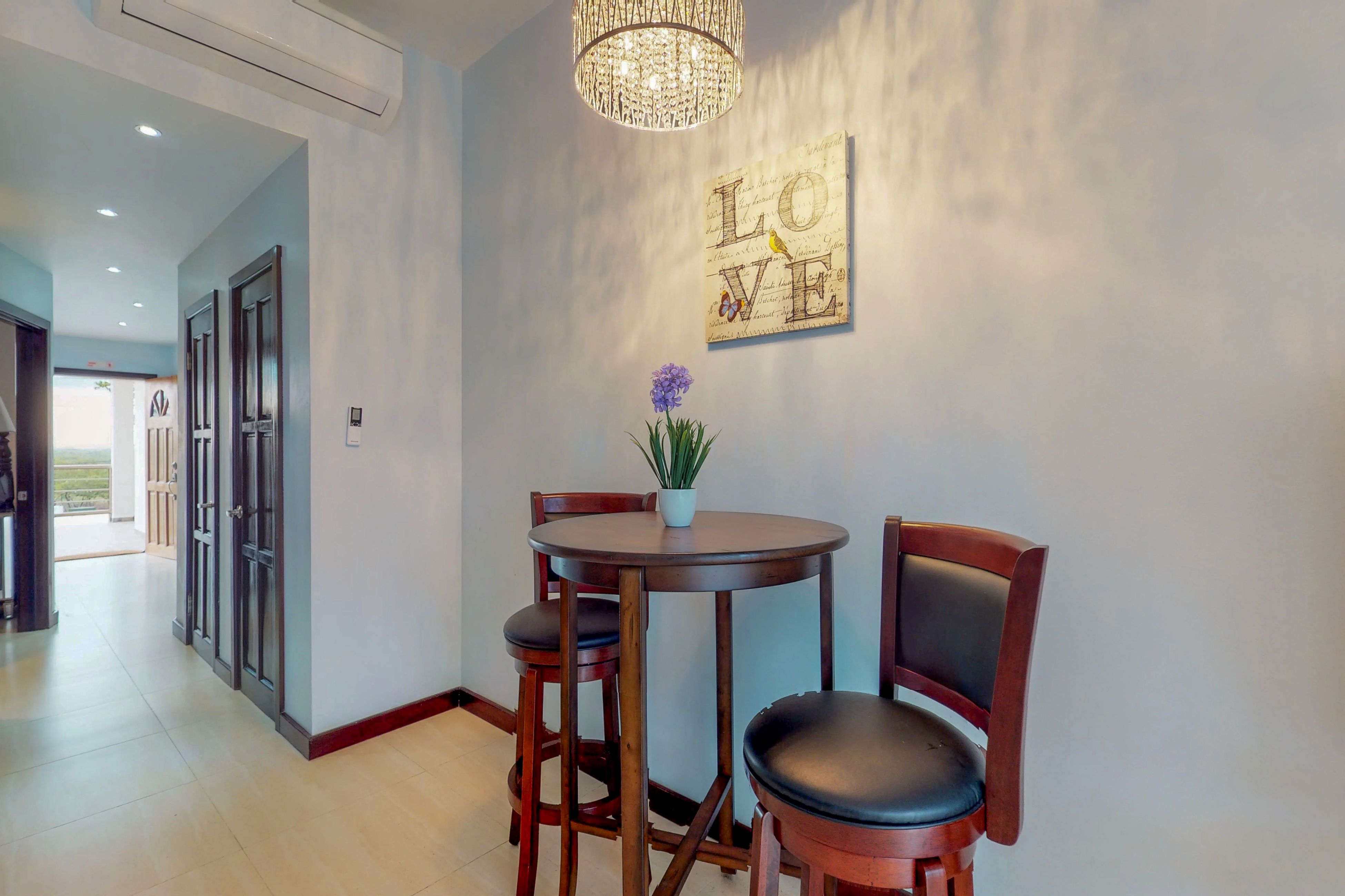 Ambergris Caye Home 1008327