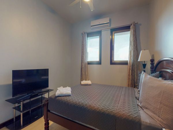 Ambergris Caye Home 1008327