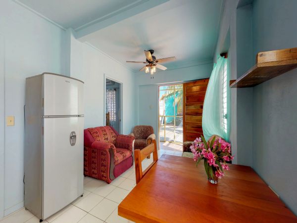 Ambergris Caye Home 1008329