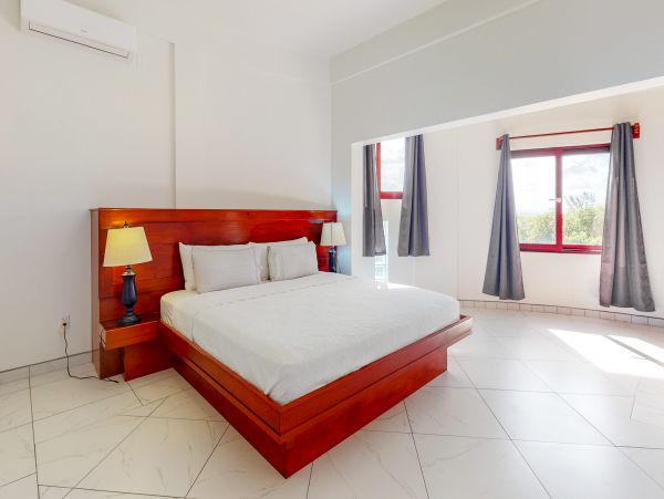 Ambergris Caye Home 1008330