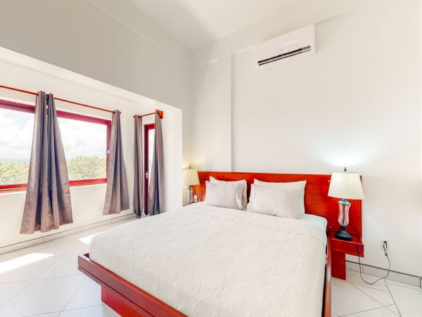 Ambergris Caye Home 1008330