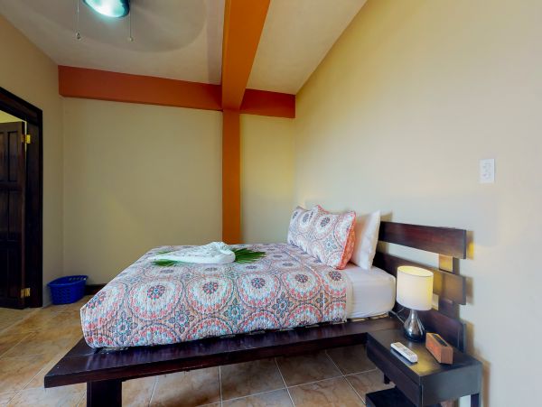 Ambergris Caye Home 1008334