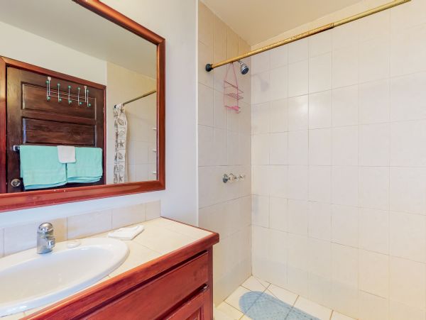 Ambergris Caye Home 1008335
