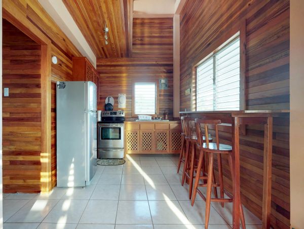 Ambergris Caye Home 1008339