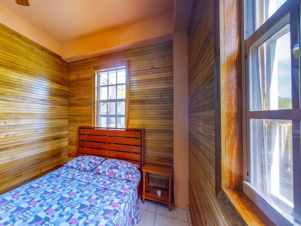 Ambergris Caye Home 1008339