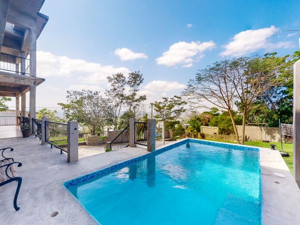 Ambergris Caye Home 1008340