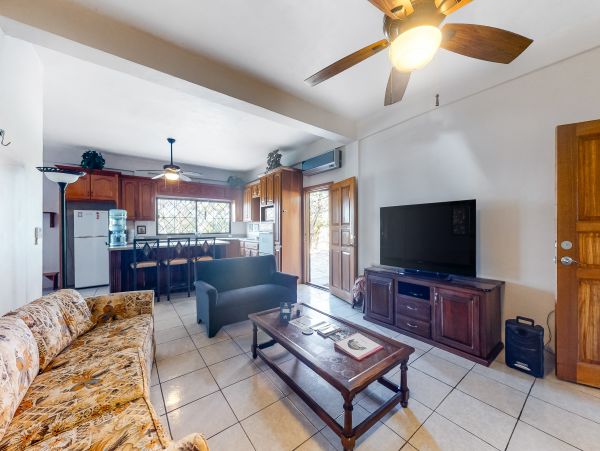Ambergris Caye Home 1008340