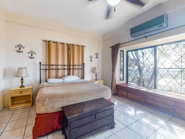 Ambergris Caye Home 1008340