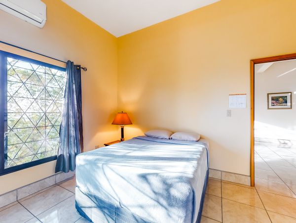Ambergris Caye Home 1008340