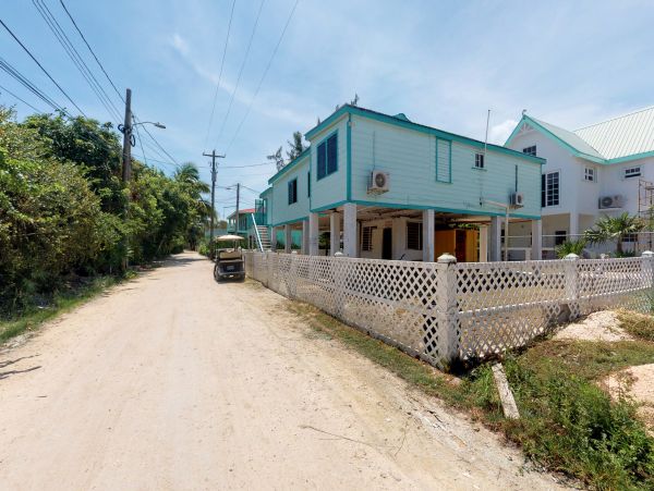 Ambergris Caye Home 1008343
