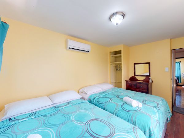 Ambergris Caye Home 1008343
