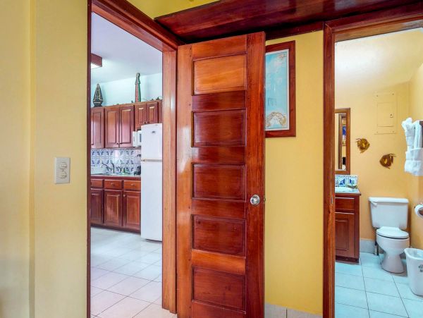 Ambergris Caye Home 1008344