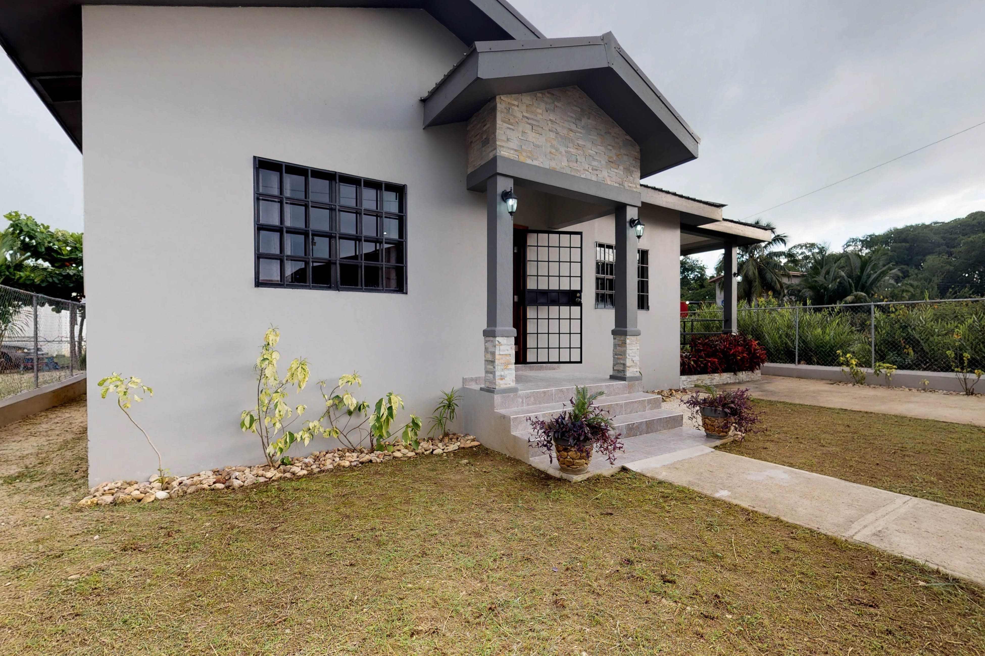 Ambergris Caye Home 1008345