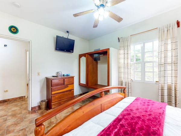 Ambergris Caye Home 1008347
