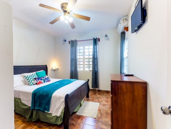 Ambergris Caye Home 1008347